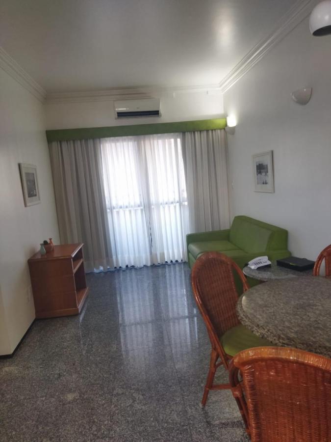 Meireles Lcflats1102 *